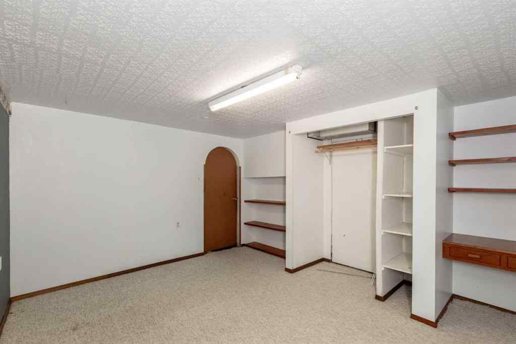 MLS® A2239933 - 17 Northstar Drive  in Fairway Heights Lacombe, Residential