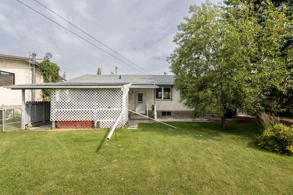 MLS® A2239933 - 17 Northstar Drive  in Fairway Heights Lacombe, Residential