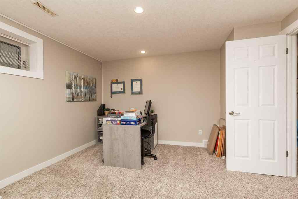 MLS® A2239945 - 277 Coachwood Point W in Ridgewood Lethbridge, Residential