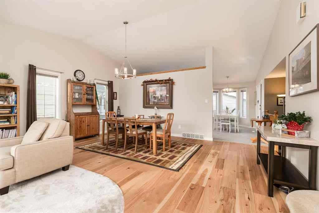 MLS® A2239945 - 277 Coachwood Point W in Ridgewood Lethbridge, Residential