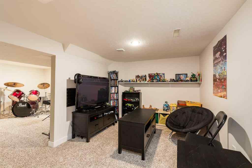 MLS® A2239945 - 277 Coachwood Point W in Ridgewood Lethbridge, Residential