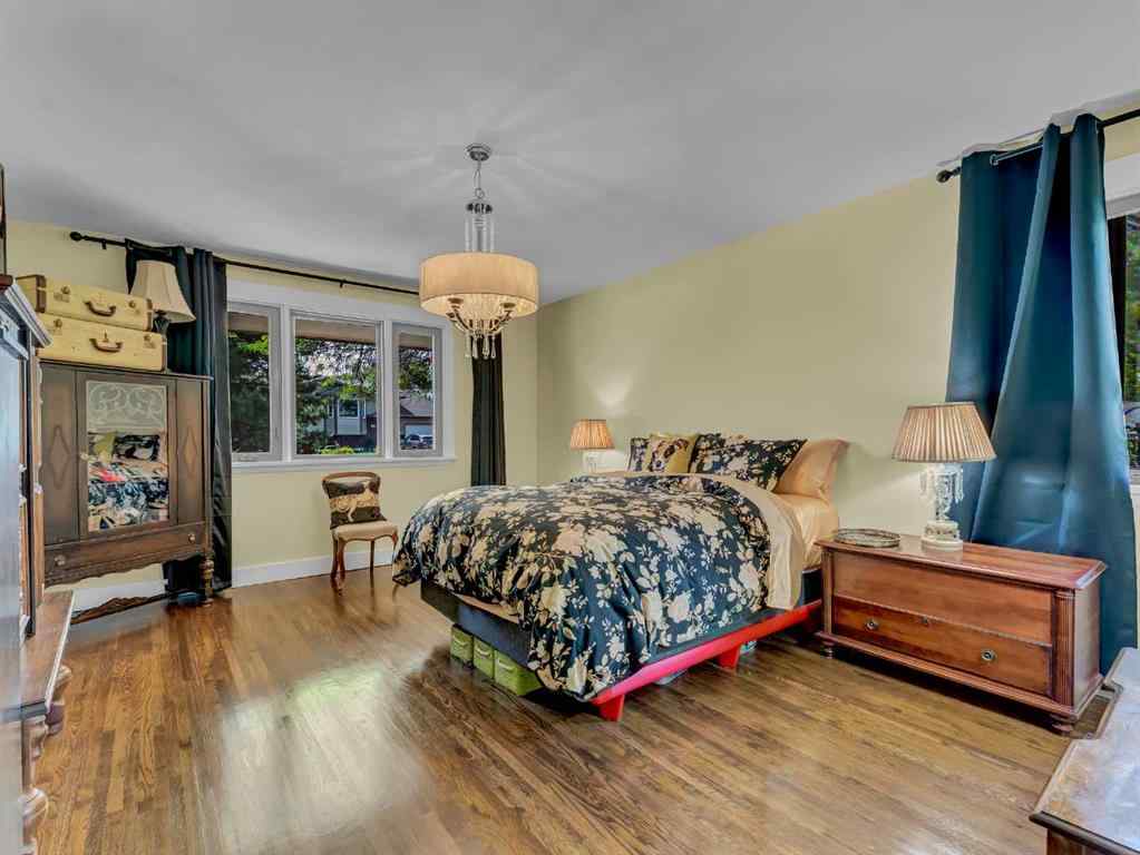 MLS® A2239954 - 302 Prospect Drive SW in SW Hill Medicine Hat, Residential
