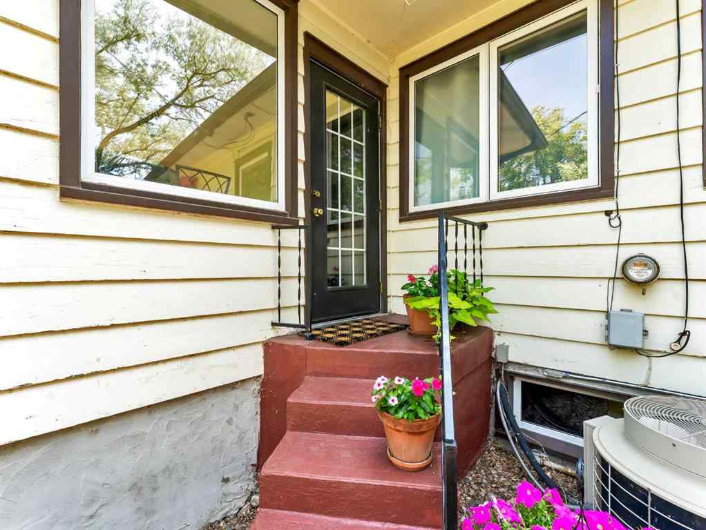 MLS® A2239954 - 302 Prospect Drive SW in SW Hill Medicine Hat, Residential