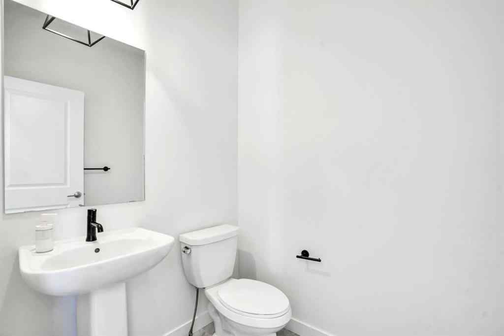 MLS® A2239958 - 1449 bayview Point SW in Bayview Airdrie, Residential