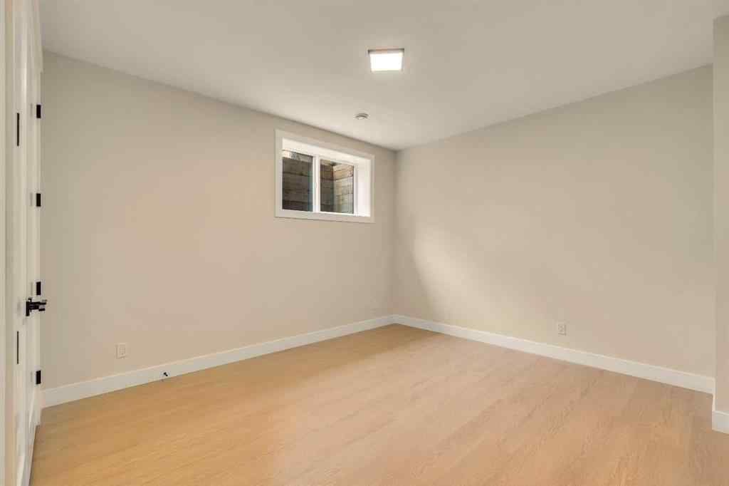 MLS® A2239968 - 1027 39 Avenue NW in Cambrian Heights Calgary, Residential