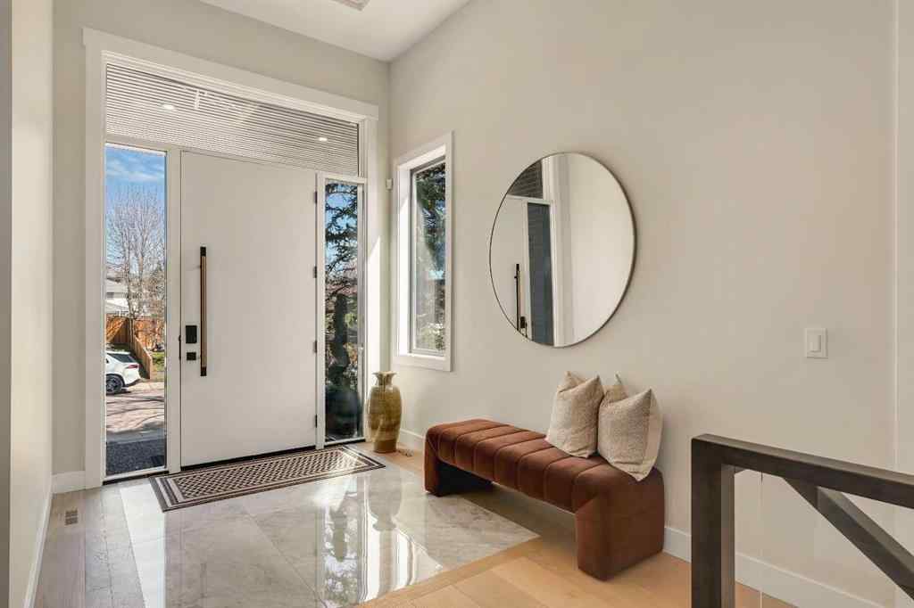 MLS® A2239968 - 1027 39 Avenue NW in Cambrian Heights Calgary, Residential