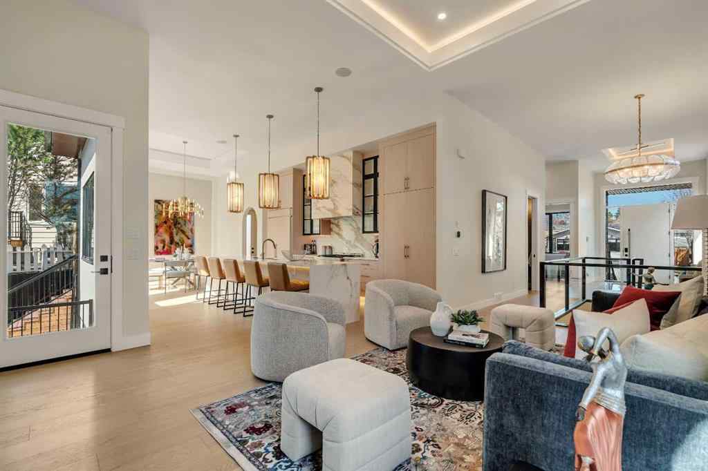 MLS® A2239968 - 1027 39 Avenue NW in Cambrian Heights Calgary, Residential