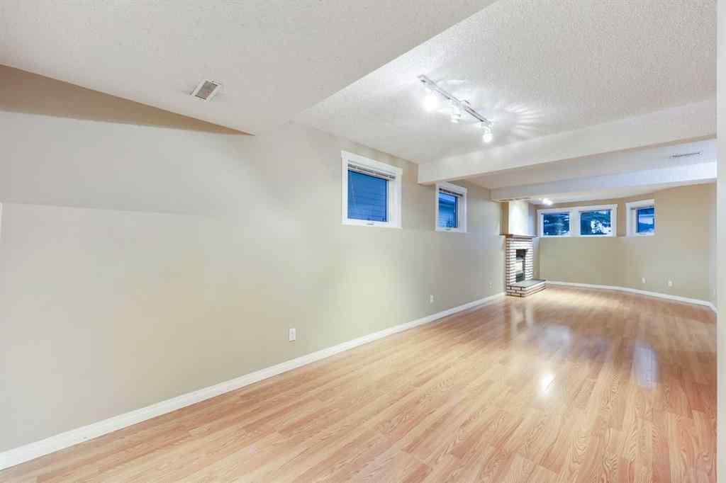 MLS® A2239969 - 112 Shawinigan Way SW in Shawnessy Calgary, Residential