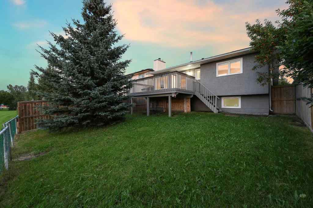 MLS® A2239969 - 112 Shawinigan Way SW in Shawnessy Calgary, Residential