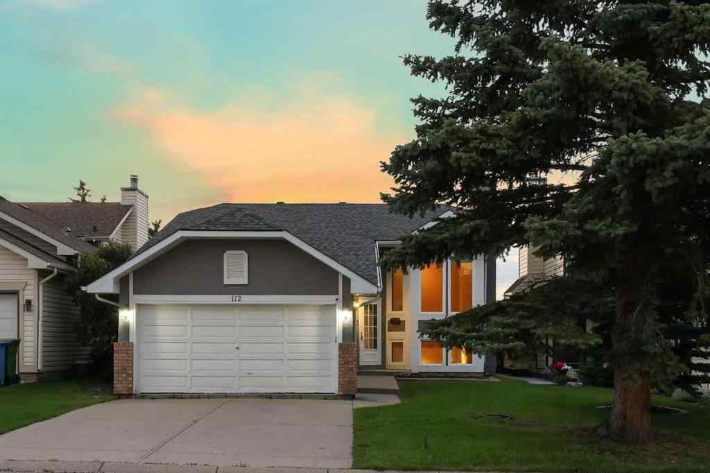 MLS® A2239969 - 112 Shawinigan Way SW in Shawnessy Calgary, Residential