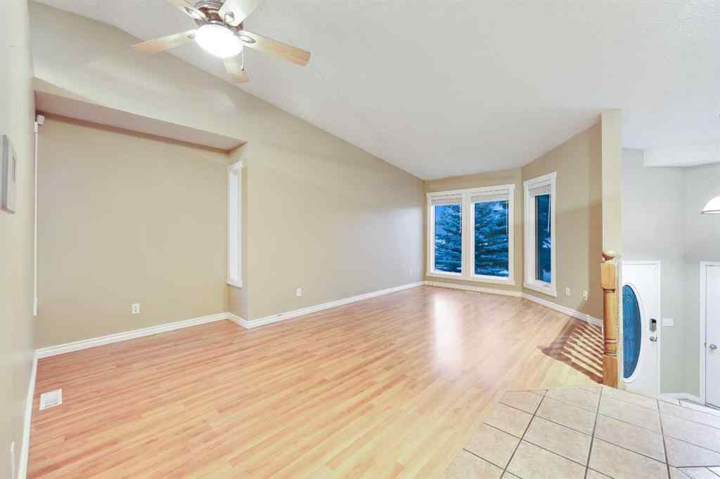 MLS® A2239969 - 112 Shawinigan Way SW in Shawnessy Calgary, Residential