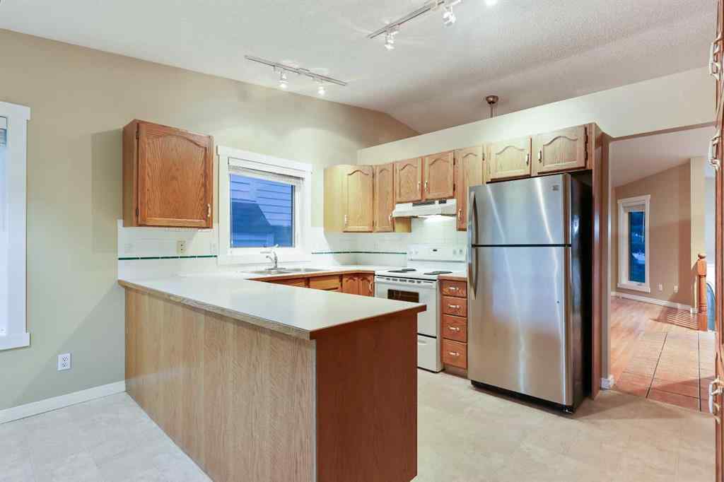 MLS® A2239969 - 112 Shawinigan Way SW in Shawnessy Calgary, Residential