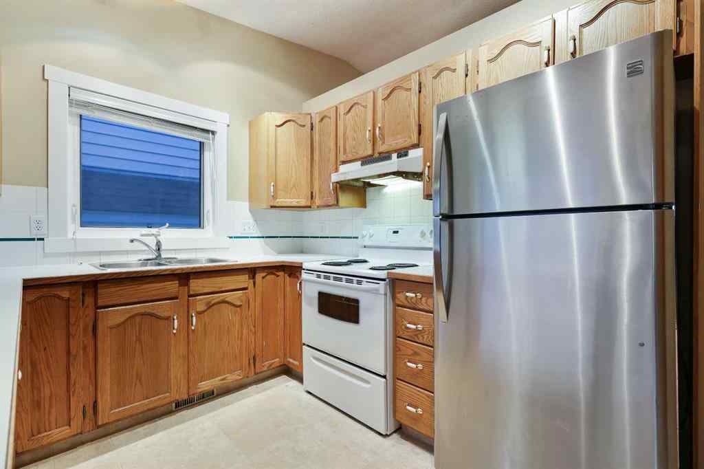 MLS® A2239969 - 112 Shawinigan Way SW in Shawnessy Calgary, Residential