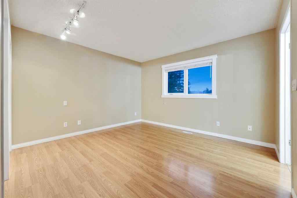 MLS® A2239969 - 112 Shawinigan Way SW in Shawnessy Calgary, Residential