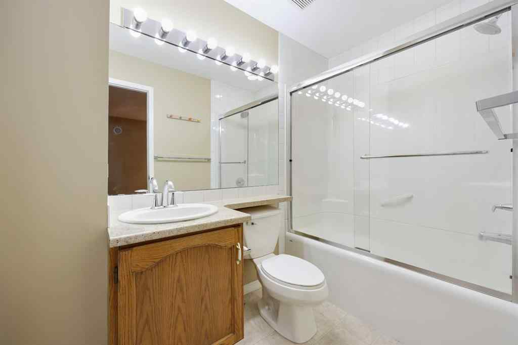 MLS® A2239969 - 112 Shawinigan Way SW in Shawnessy Calgary, Residential