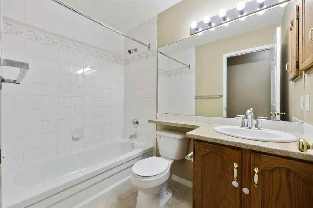 MLS® A2239969 - 112 Shawinigan Way SW in Shawnessy Calgary, Residential