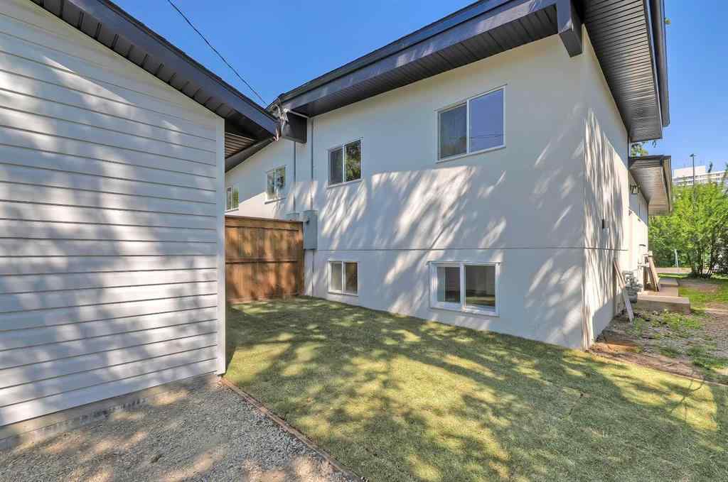 MLS® A2239987 - 641 & 639 69 Avenue SW in Kingsland Calgary, Multi-Family