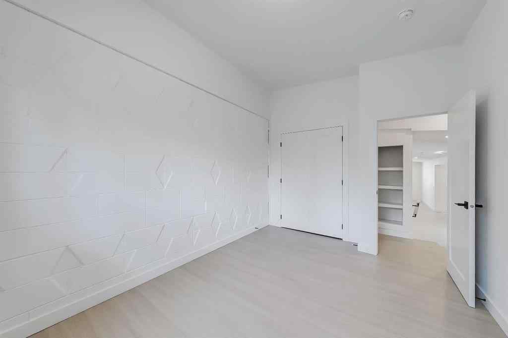 MLS® A2239987 - 641 & 639 69 Avenue SW in Kingsland Calgary, Multi-Family