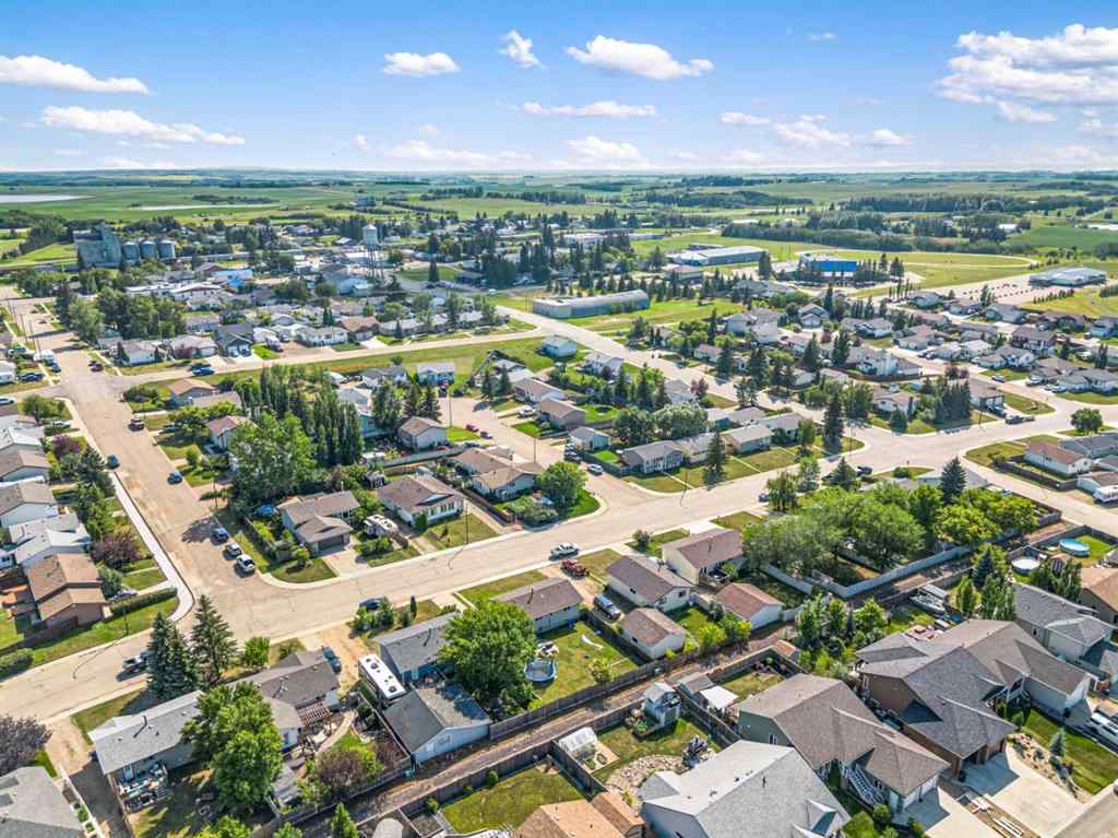 MLS® A2240002 - 4814 53 Avenue  in NONE Kitscoty, Residential