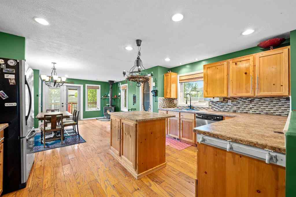 MLS® A2240002 - 4814 53 Avenue  in NONE Kitscoty, Residential