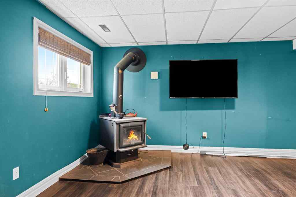 MLS® A2240002 - 4814 53 Avenue  in NONE Kitscoty, Residential