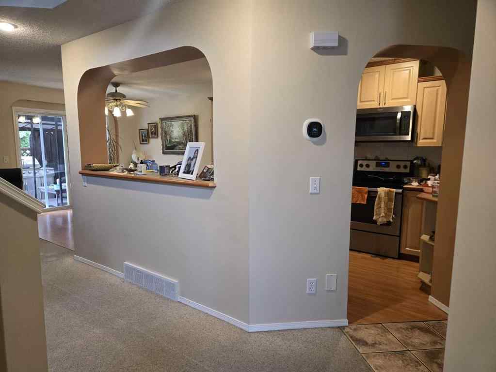 MLS® A2240012 - 10 Bridlecreek Park SW in Bridlewood Calgary, Residential