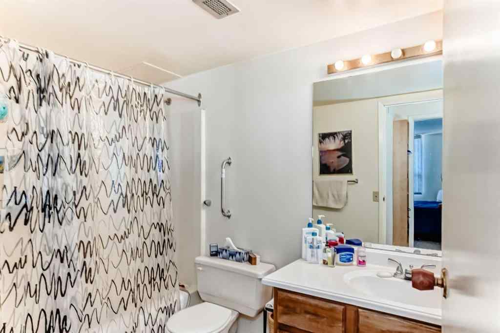 MLS® A2240036 - Unit #305 145 Point Drive NW in Point McKay Calgary, Residential