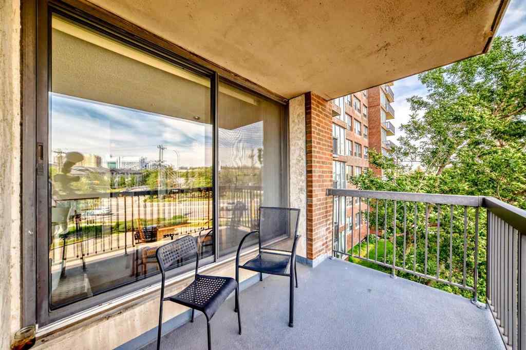 MLS® A2240036 - Unit #305 145 Point Drive NW in Point McKay Calgary, Residential