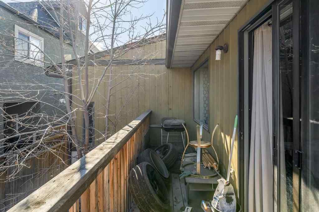 MLS® A2240044 - 423 10 Avenue NE in Renfrew Calgary, Multi-Family