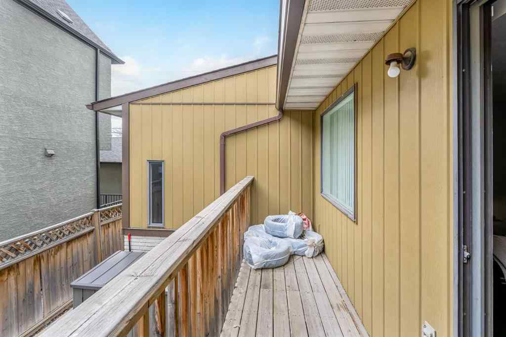 MLS® A2240044 - 423 10 Avenue NE in Renfrew Calgary, Multi-Family