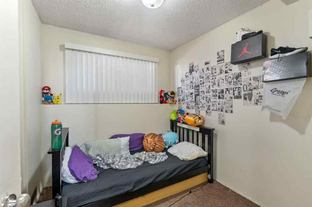MLS® A2240044 - 423 10 Avenue NE in Renfrew Calgary, Multi-Family