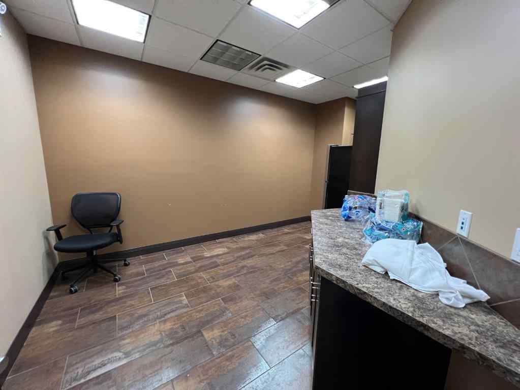 MLS® A2240052 - 309 1 Street SW in Downtown High River High River, Commercial