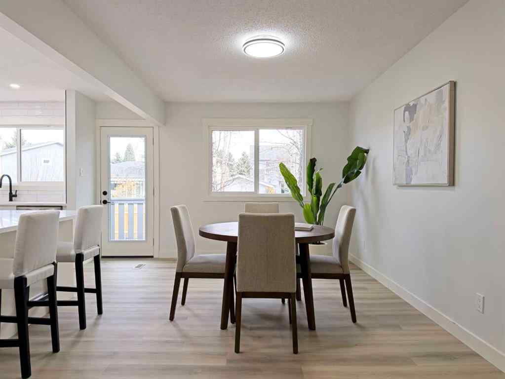 MLS® A2240053 - 7032 78 Street NW in Silver Springs Calgary, Residential