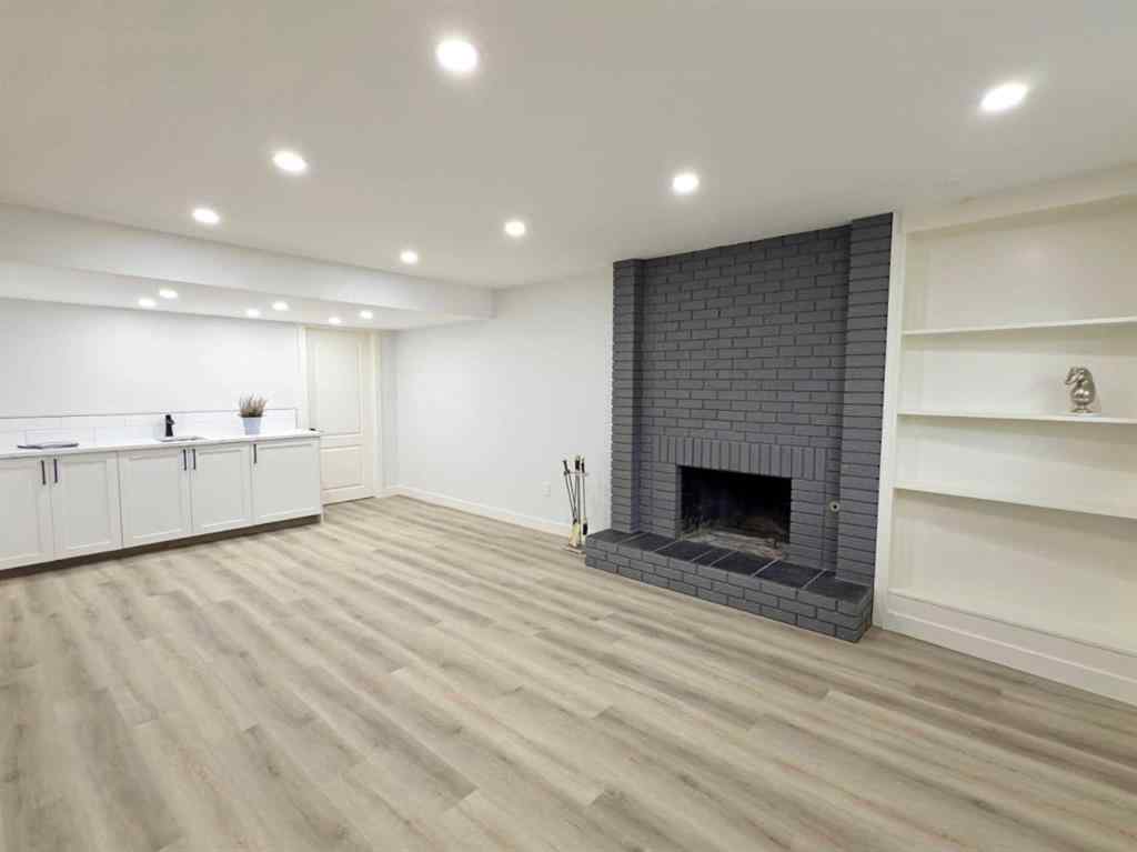 MLS® A2240053 - 7032 78 Street NW in Silver Springs Calgary, Residential