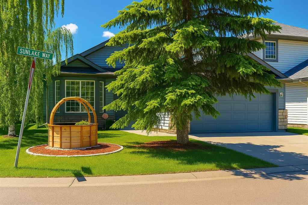 MLS® A2240060 - 179 Sunlake Way SE in Sundance Calgary, Residential