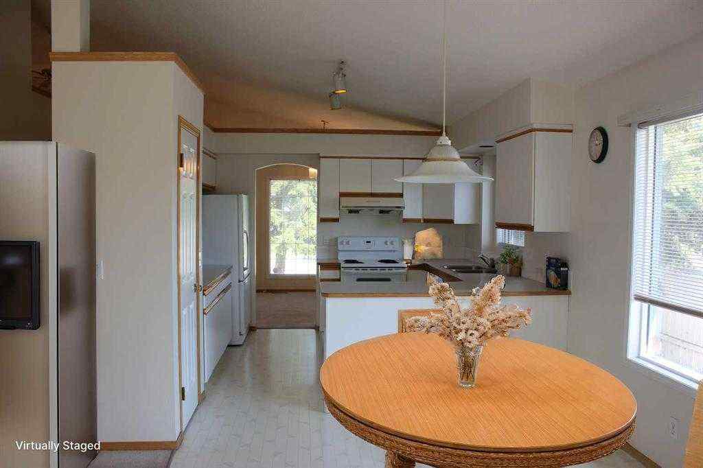 MLS® A2240060 - 179 Sunlake Way SE in Sundance Calgary, Residential