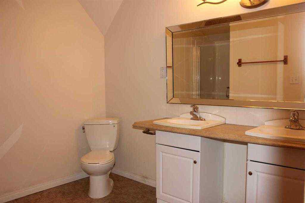 MLS® A2240060 - 179 Sunlake Way SE in Sundance Calgary, Residential