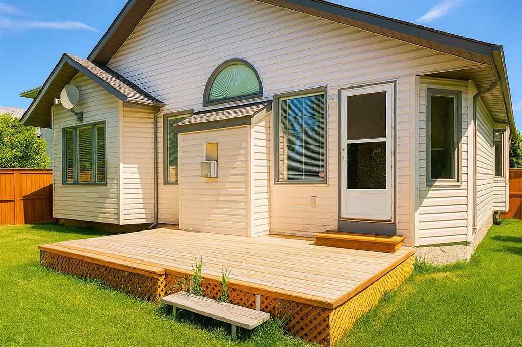 MLS® A2240060 - 179 Sunlake Way SE in Sundance Calgary, Residential
