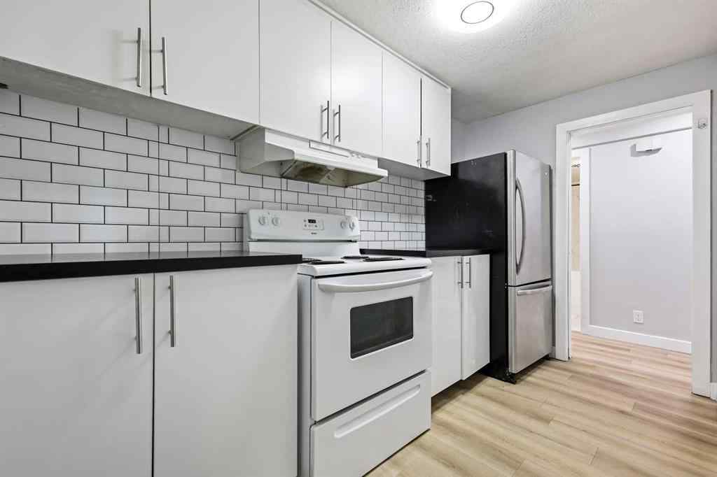 MLS® A2240073 - Unit #2 2311 17A Street SW in Bankview Calgary, Residential