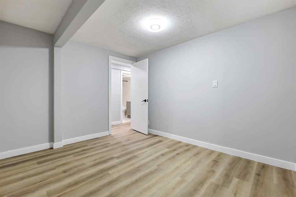 MLS® A2240073 - Unit #2 2311 17A Street SW in Bankview Calgary, Residential