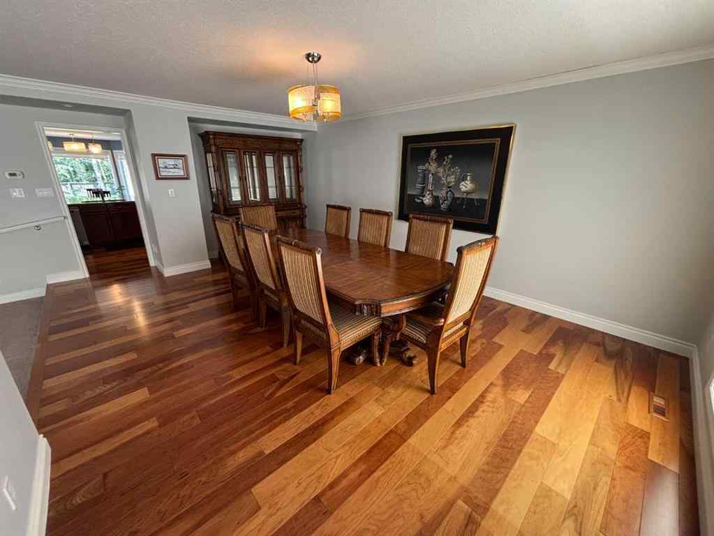 MLS® A2240074 - 10006 88 Street  in The Pines Peace River, Residential