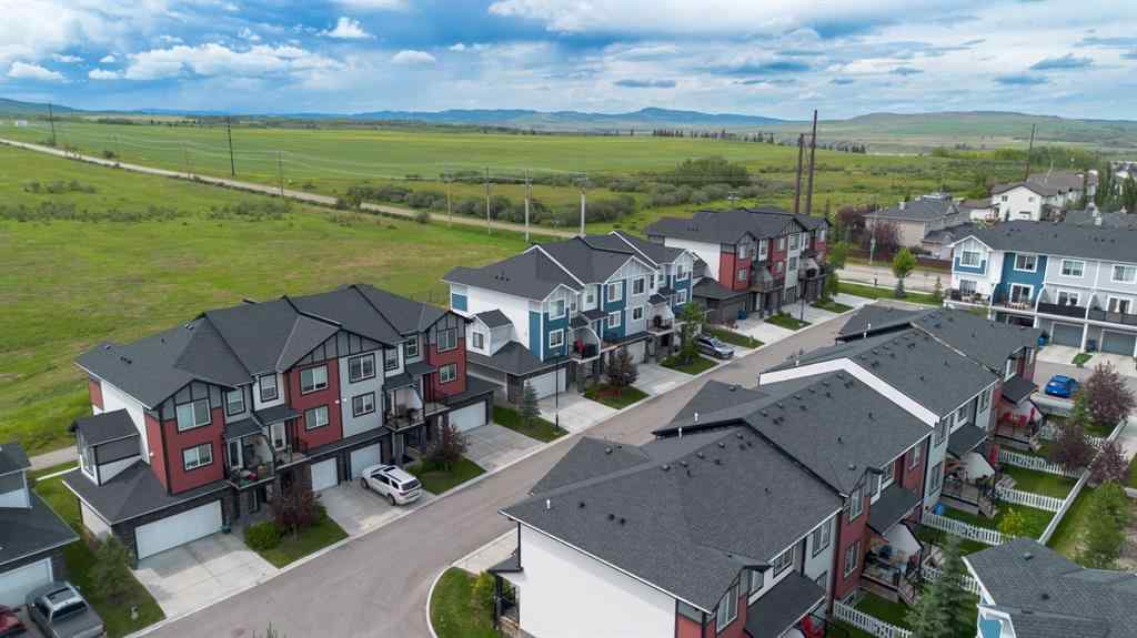 MLS® A2240077 - 1703 Jumping Pound Common  in Jumping Pound Ridge Cochrane, Residential