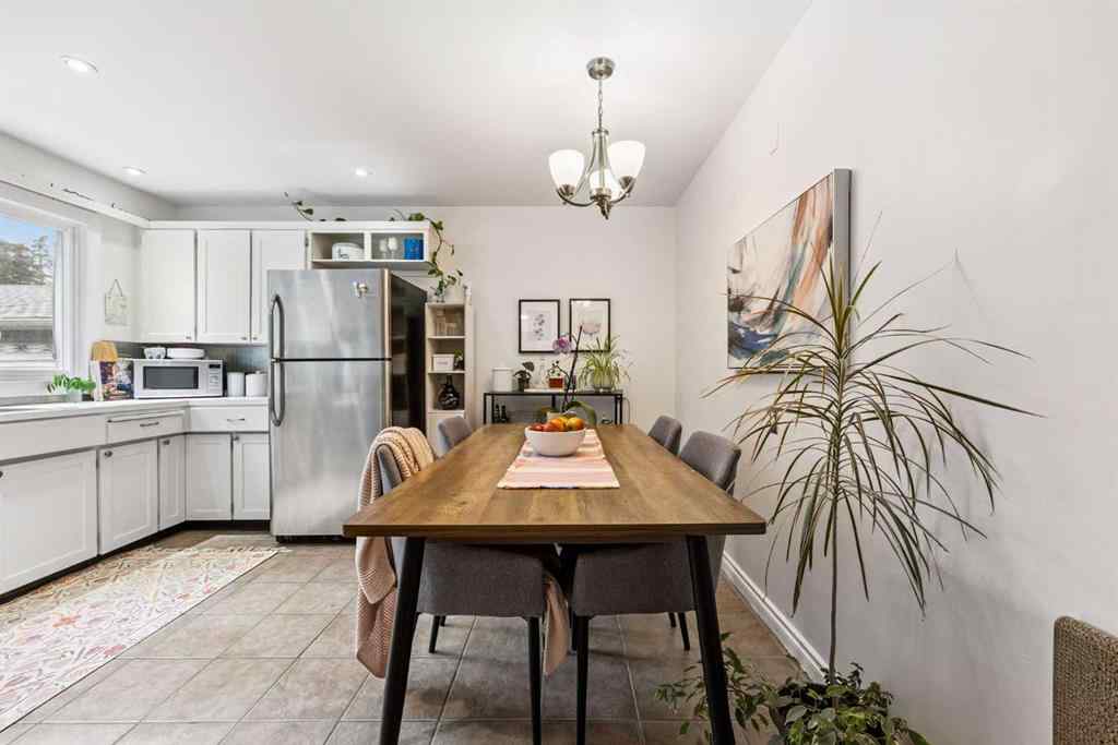 MLS® A2240078 - 3815/3817 43 Street SW in Glenbrook Calgary, Residential