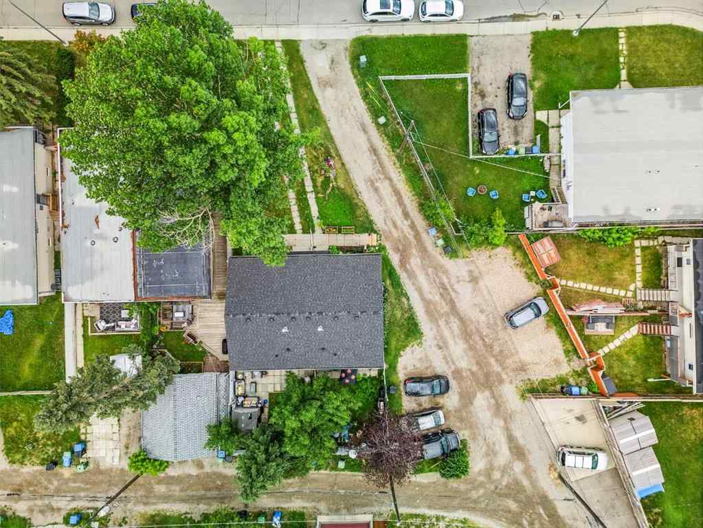 MLS® A2240078 - 3815/3817 43 Street SW in Glenbrook Calgary, Residential