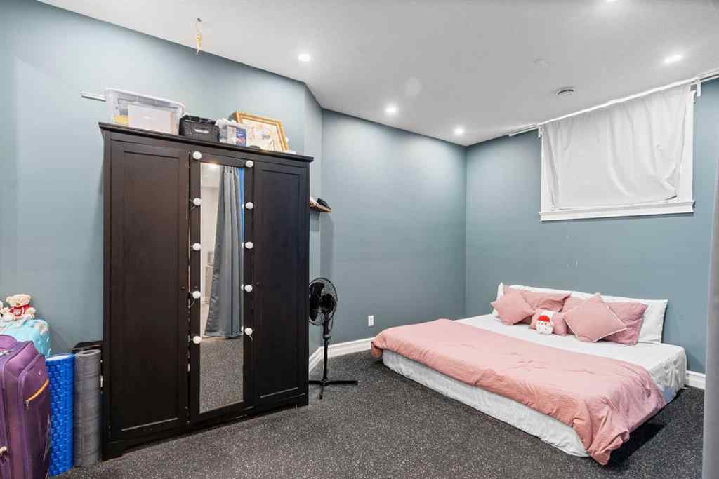 MLS® A2240092 - 409 Kinniburgh Boulevard  in Kinniburgh North Chestermere, Residential