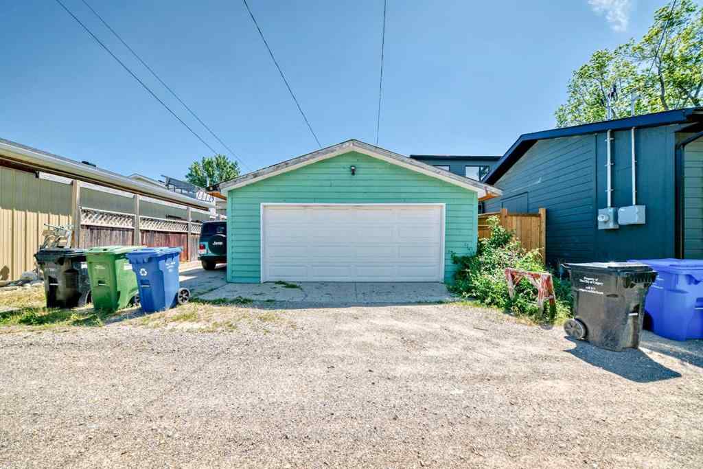 MLS® A2240095 - 340 33 Avenue NE in Highland Park Calgary, Residential