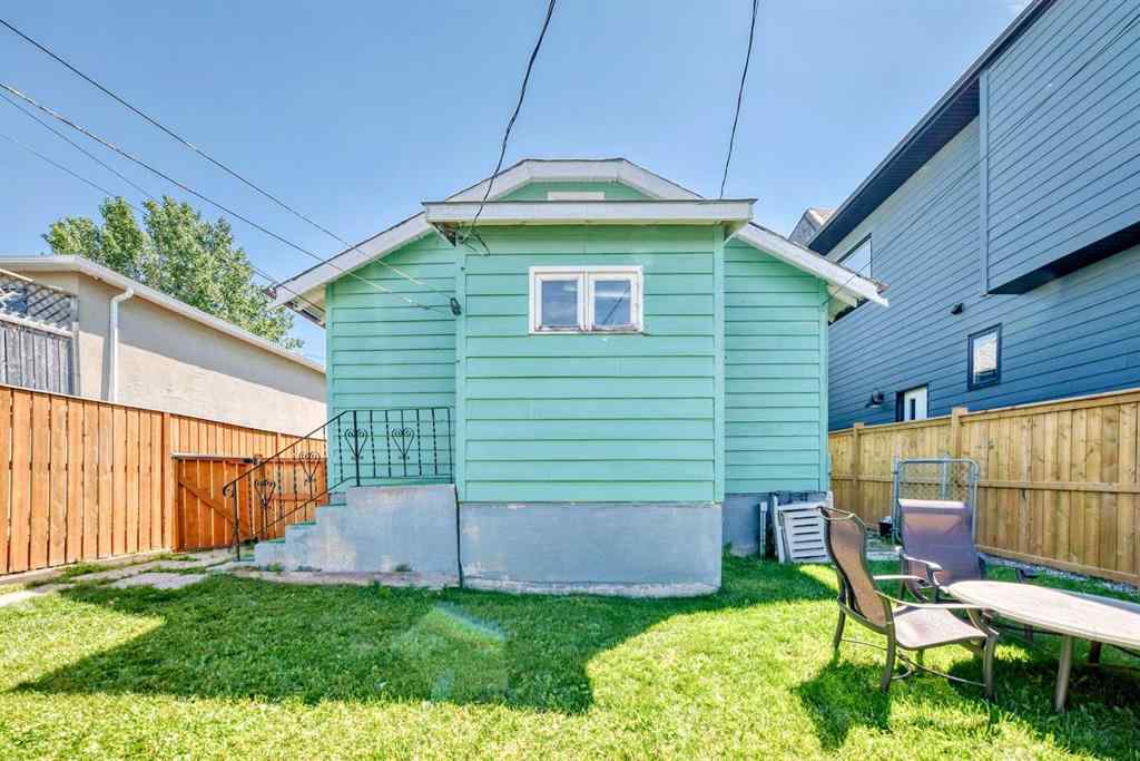 MLS® A2240095 - 340 33 Avenue NE in Highland Park Calgary, Residential
