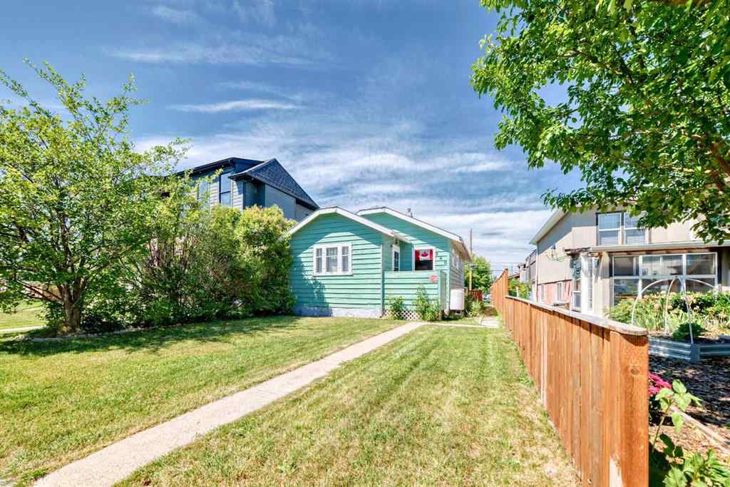 MLS® A2240095 - 340 33 Avenue NE in Highland Park Calgary, Residential