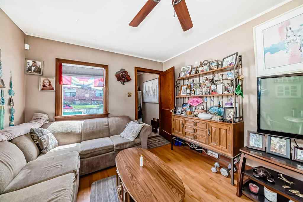 MLS® A2240095 - 340 33 Avenue NE in Highland Park Calgary, Residential