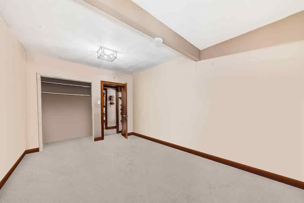 MLS® A2240095 - 340 33 Avenue NE in Highland Park Calgary, Residential